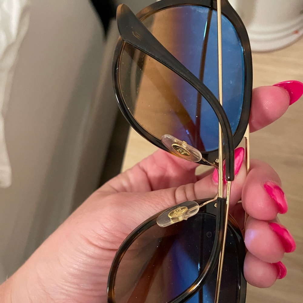 Ray Bans Tortoise and Gold - Picture 9 of 10